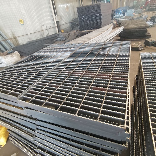 鋼格板重量計算指南：如何精準(zhǔn)估算采購成本？