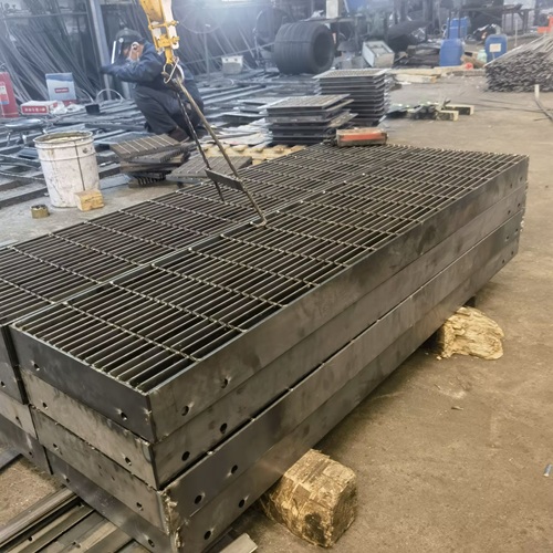 線上線下選購鋼格柵，這些差異不了解要吃大虧