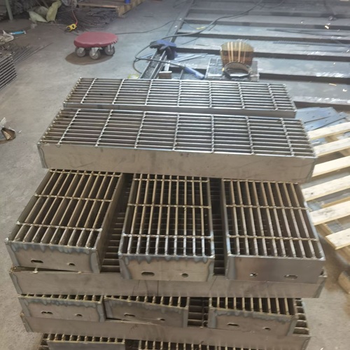 線上線下選購鋼格柵，這些差異不了解要吃大虧