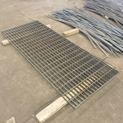 鋼格柵對比傳統(tǒng)材料，優(yōu)勢竟有這么多？