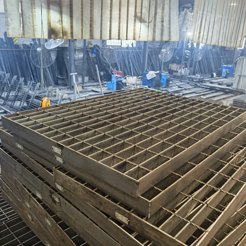 不同場(chǎng)景下鋼格板選型指南，照著買不踩雷